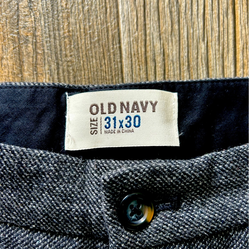 Old Navy wool blend trousers. 31 waist 30 length.